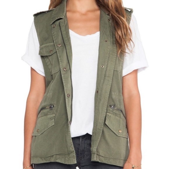 Velvet by Graham & Spencer Jackets & Blazers - ♥️4/$20 Velvet By Graham & Spencer Cotton Vest